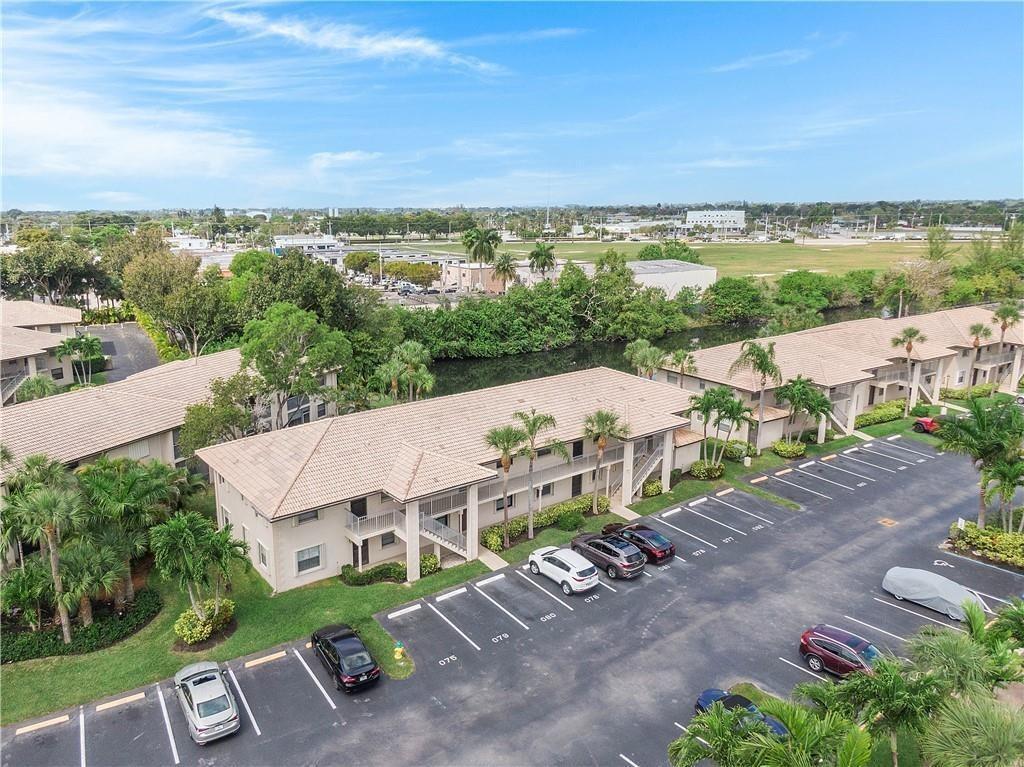 Lakeside Dr, Margate, FL 33063