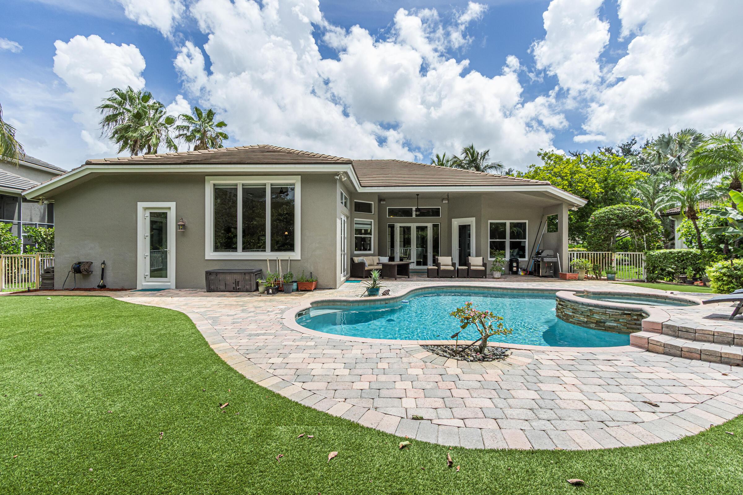 Nw 105th Ter, Parkland, FL 33076