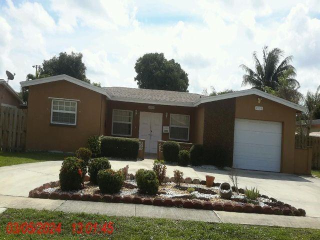 Nw 39th St, Lauderdale Lakes, FL 33319