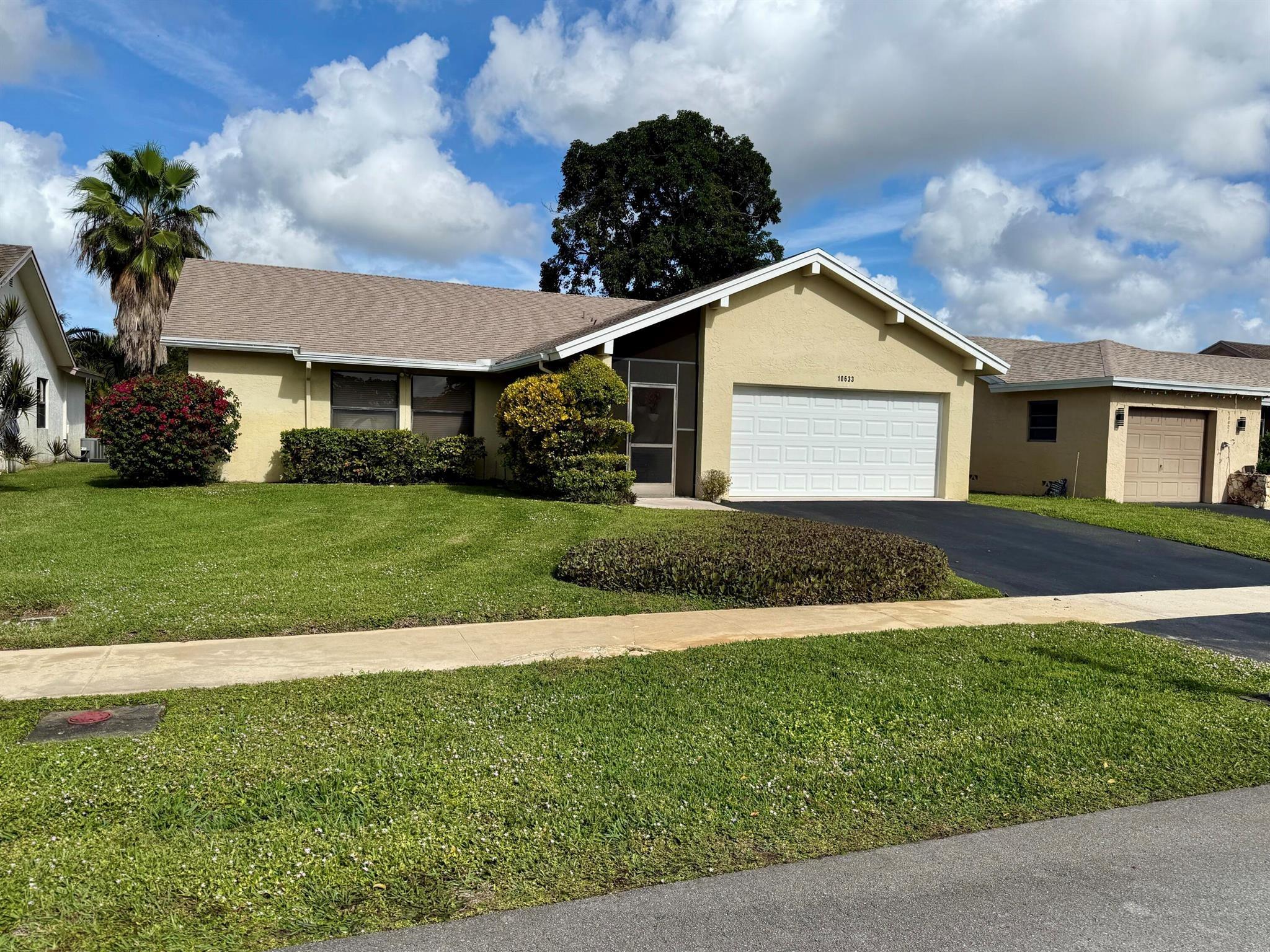 Greenbriar Ct, Boca Raton, FL 33498