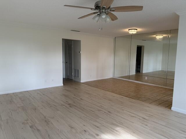 W Oakridge Cir, Lantana, FL 33462