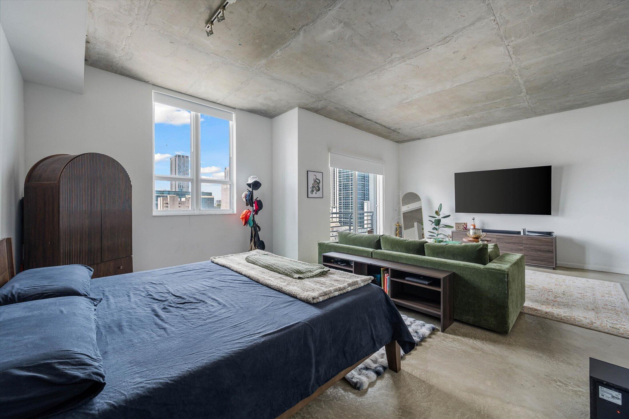 Ne 3rd St, Miami, FL 33132
