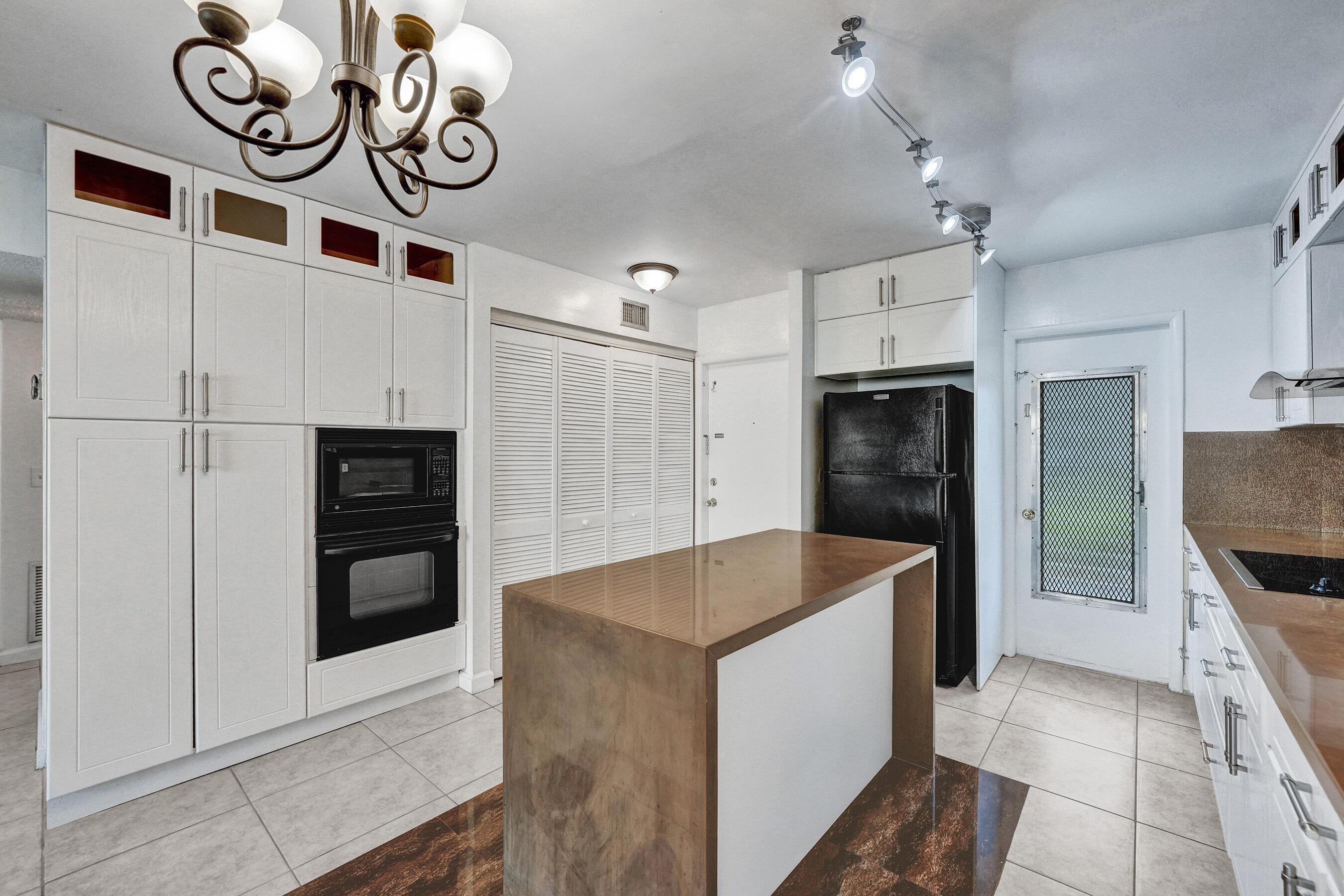 Se 2nd Ave, Deerfield Beach, FL 33441