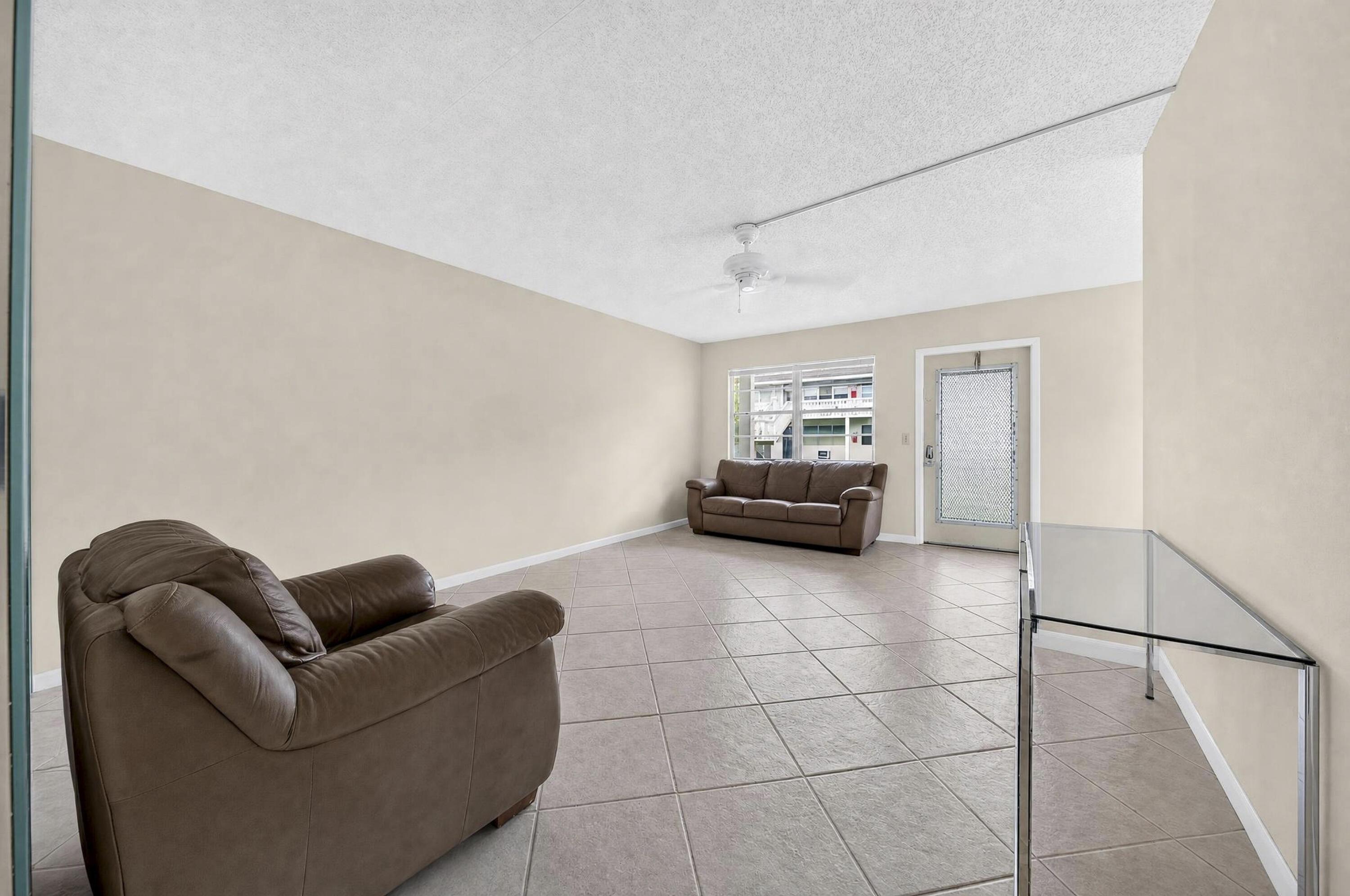 Westbury J, Deerfield Beach, FL 33442