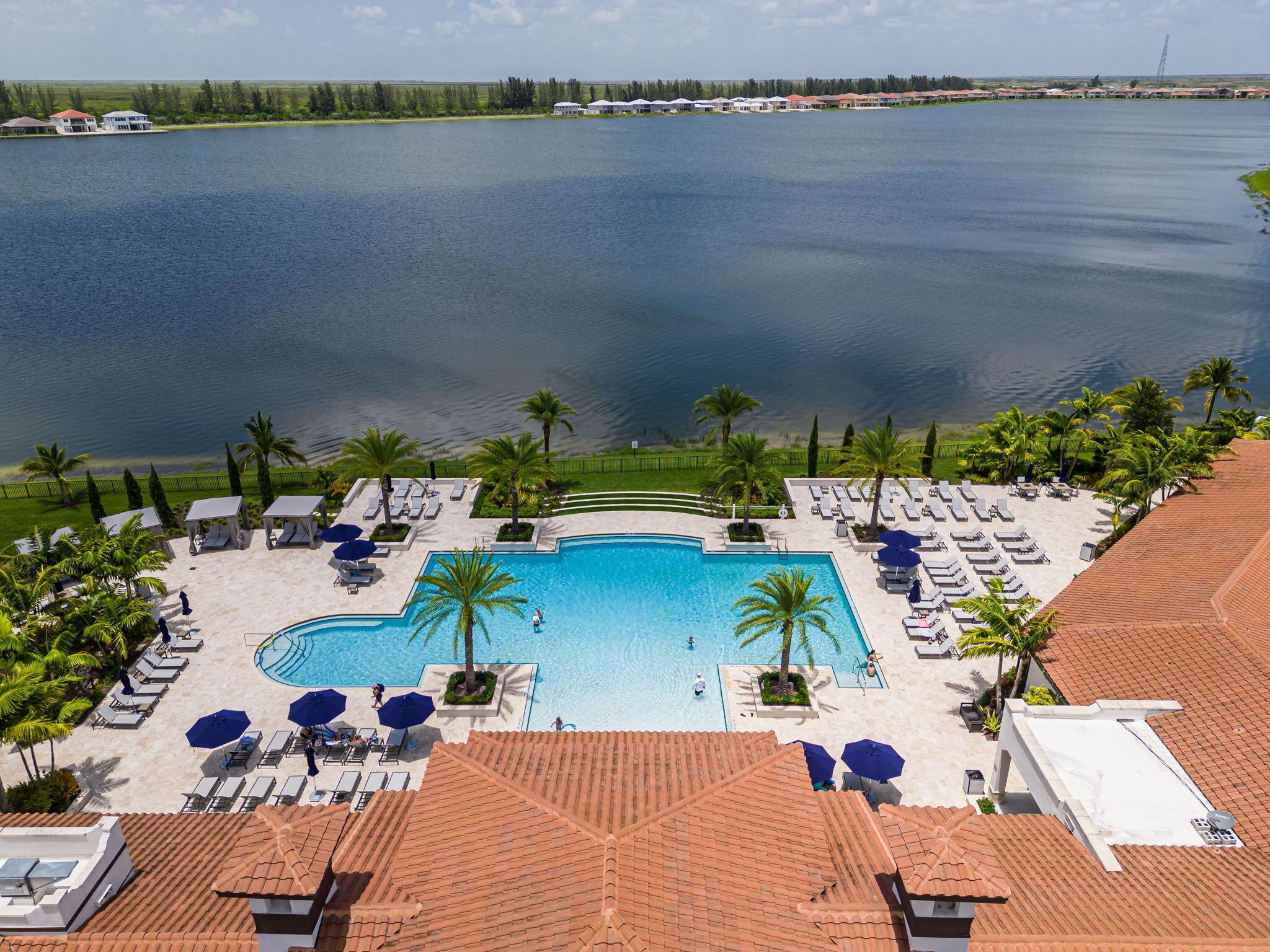 E Eastlake Ct, Parkland, FL 33076
