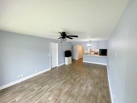Sparrow Dr, Royal Palm Beach, FL 33411