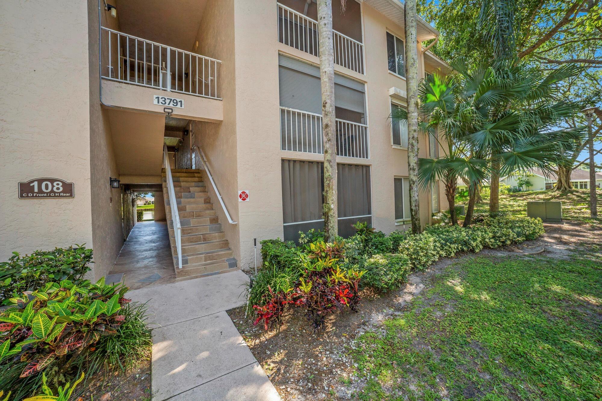 Oneida Dr, Delray Beach, FL 33446