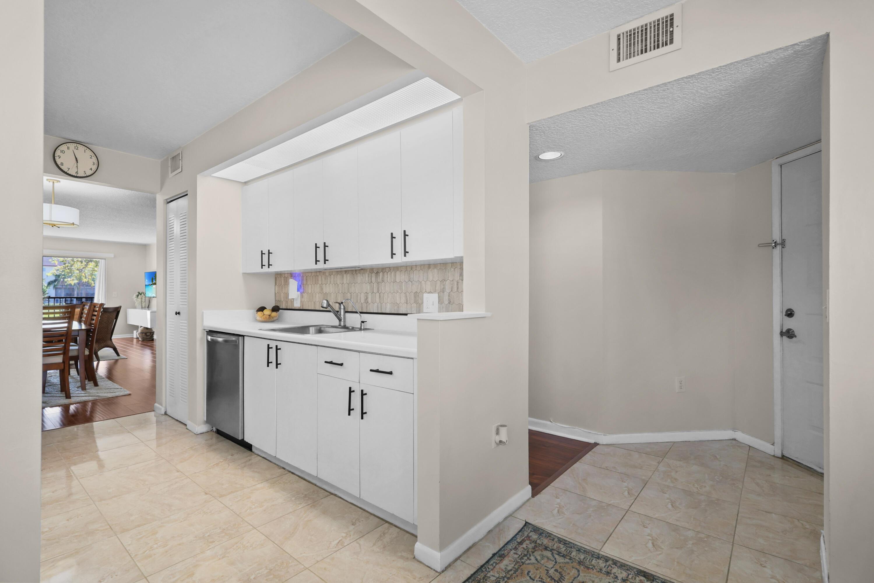 Sw 128th Ter, Pembroke Pines, FL 33027