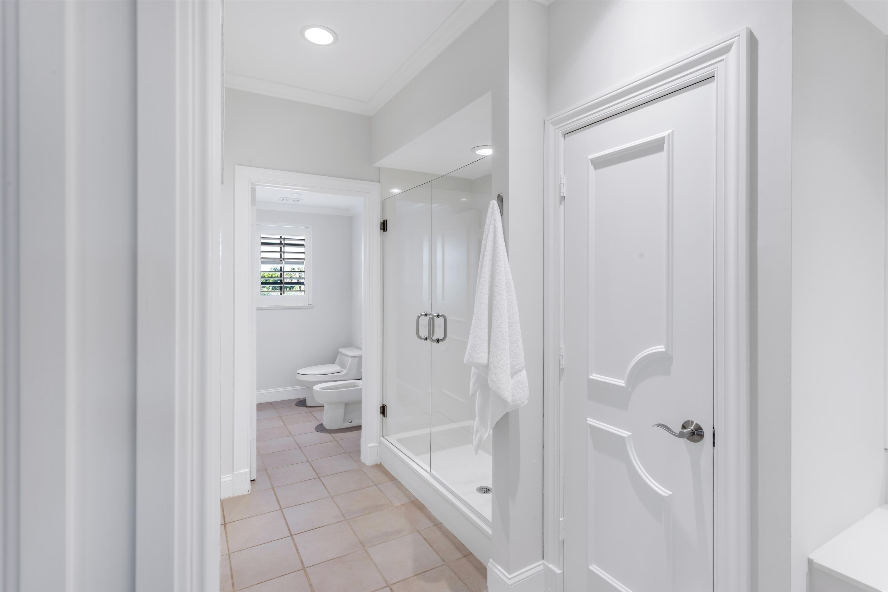 N Ocean Blvd, Ocean Ridge, FL 33435