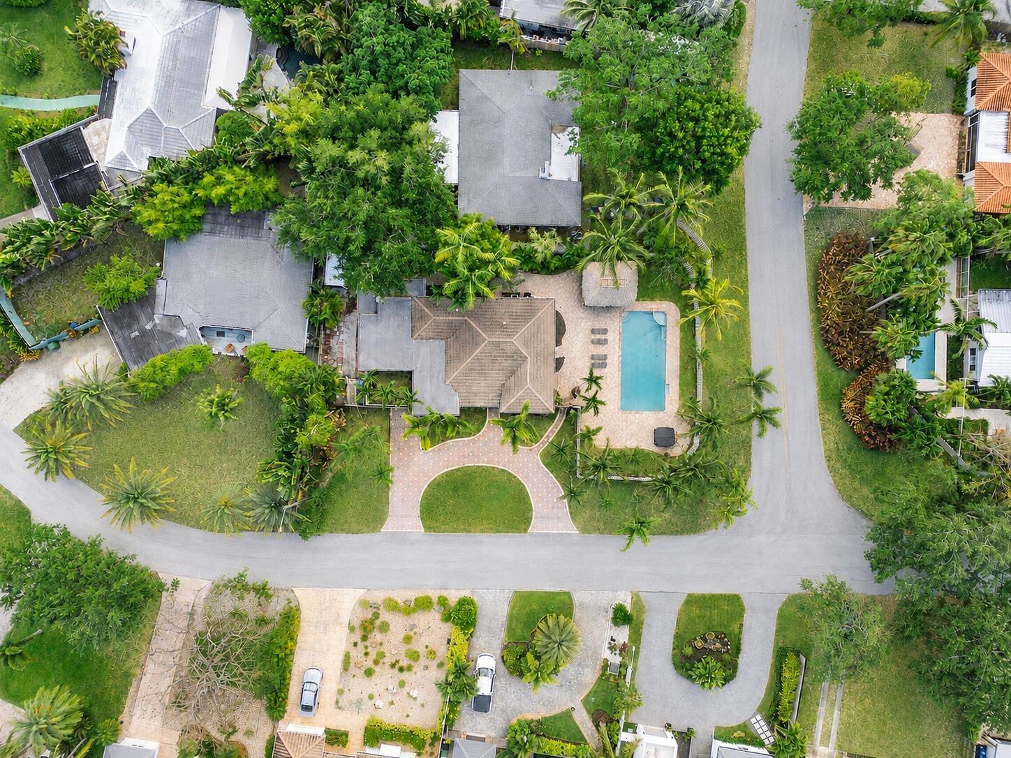 Ne 16th Ter, Fort Lauderdale, FL 33305