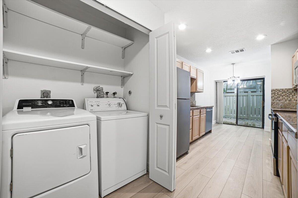 Nw 22nd St, Coconut Creek, FL 33063