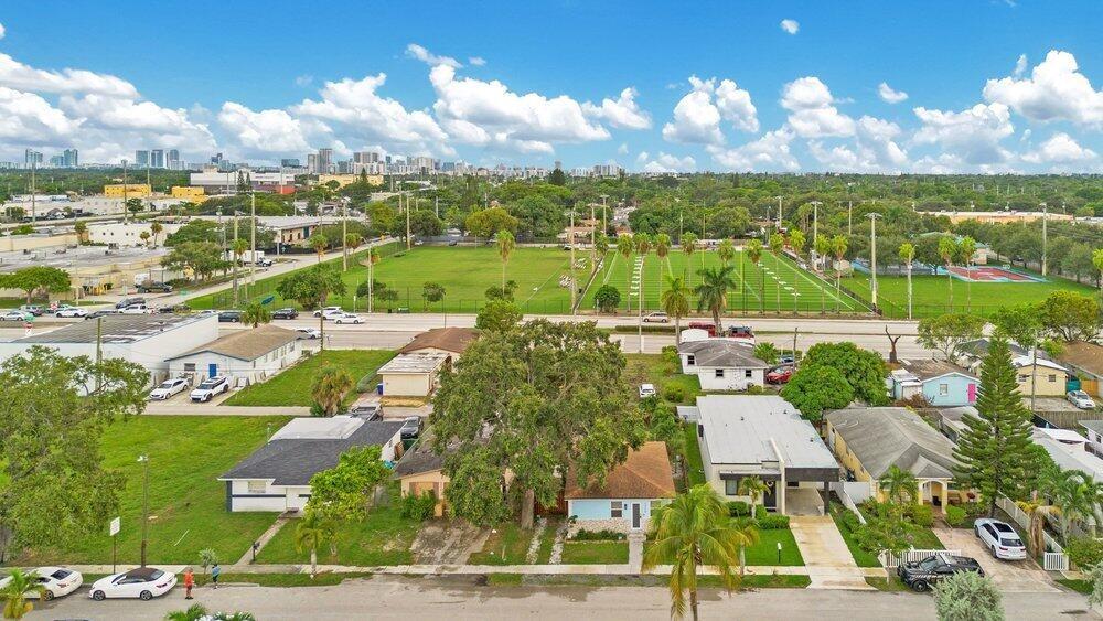Hope St, Hollywood, FL 33020