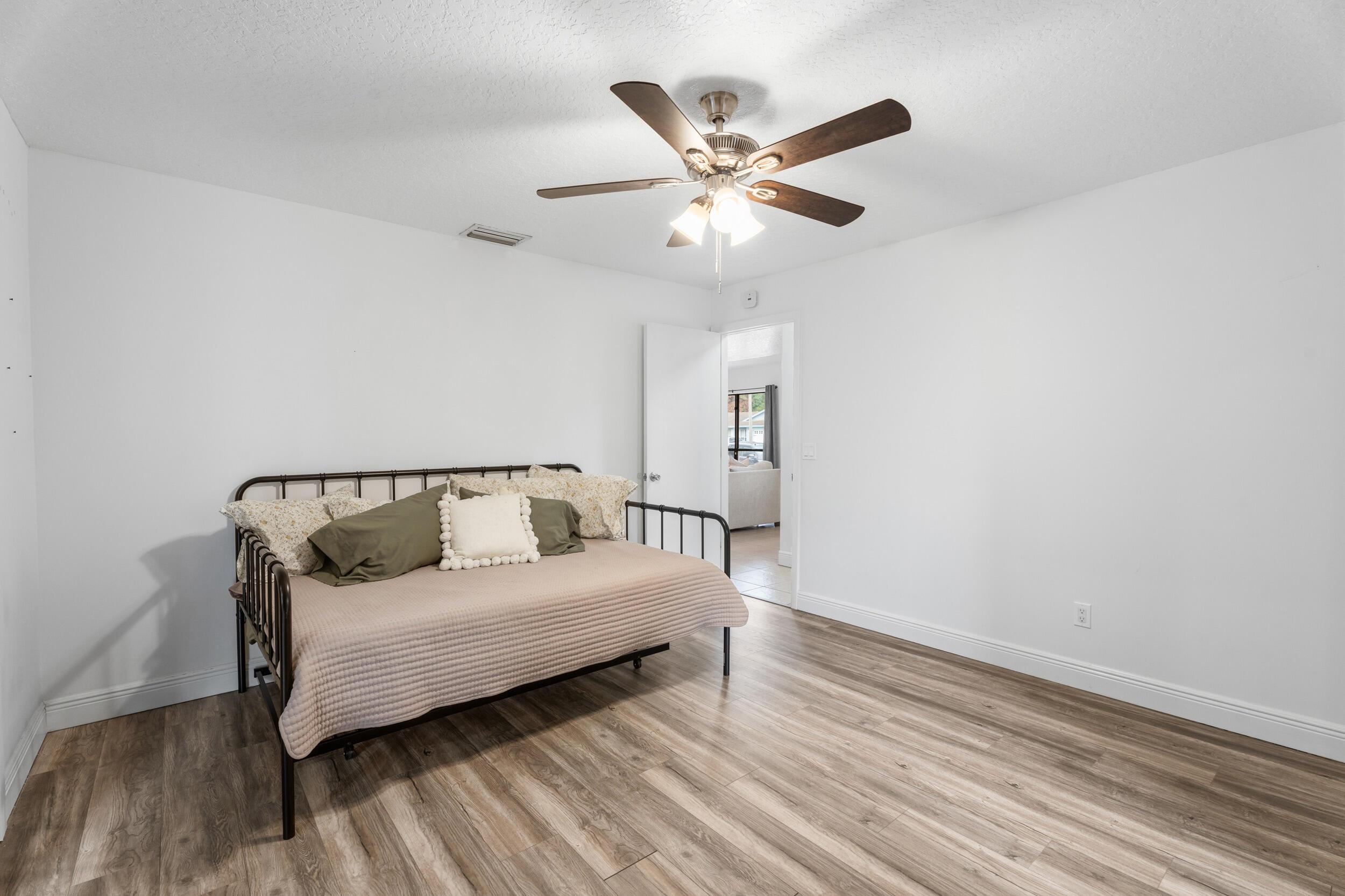 Sw David Ter, Port Saint Lucie, FL 34953
