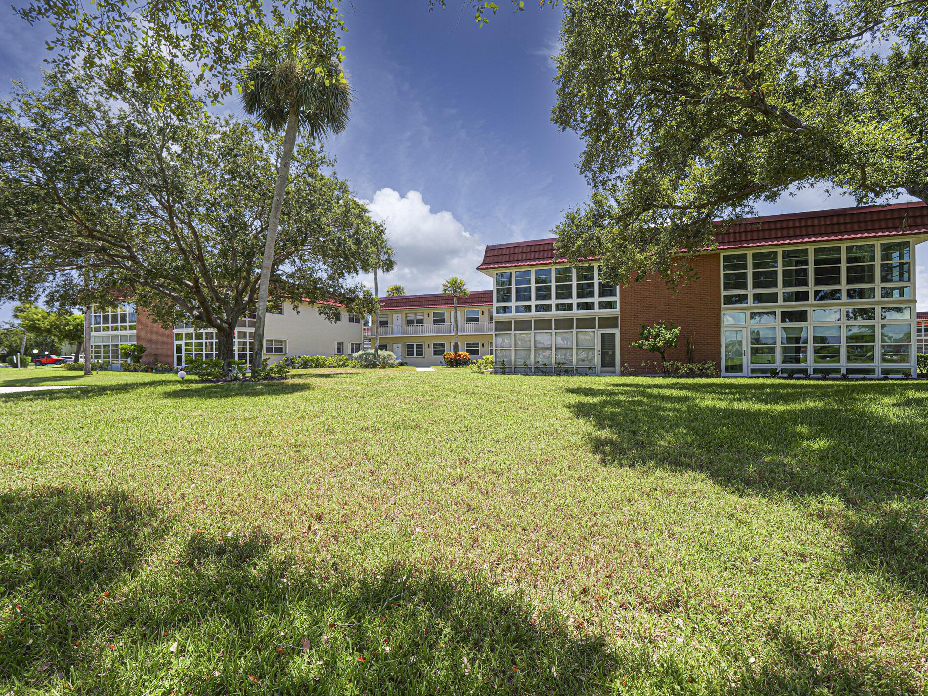 Woodland Dr, Vero Beach, FL 32962