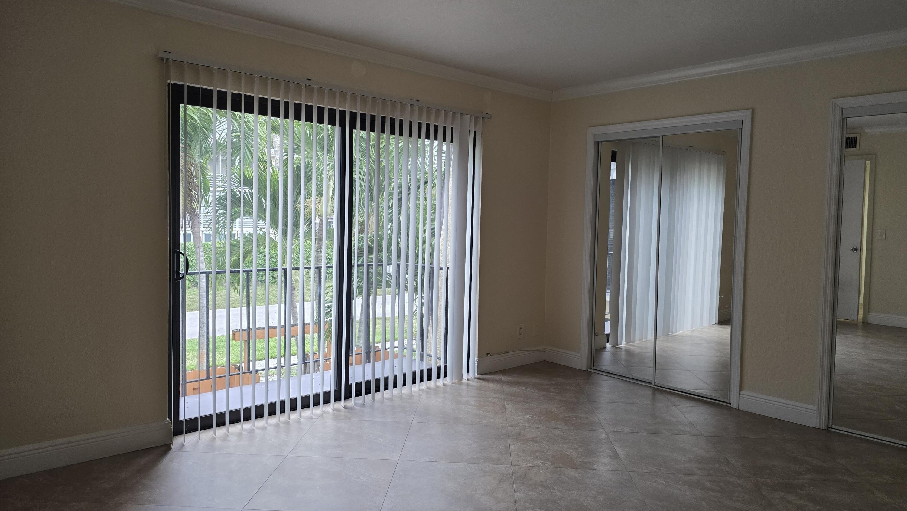 Lake Arbor Dr, Palm Springs, FL 33461