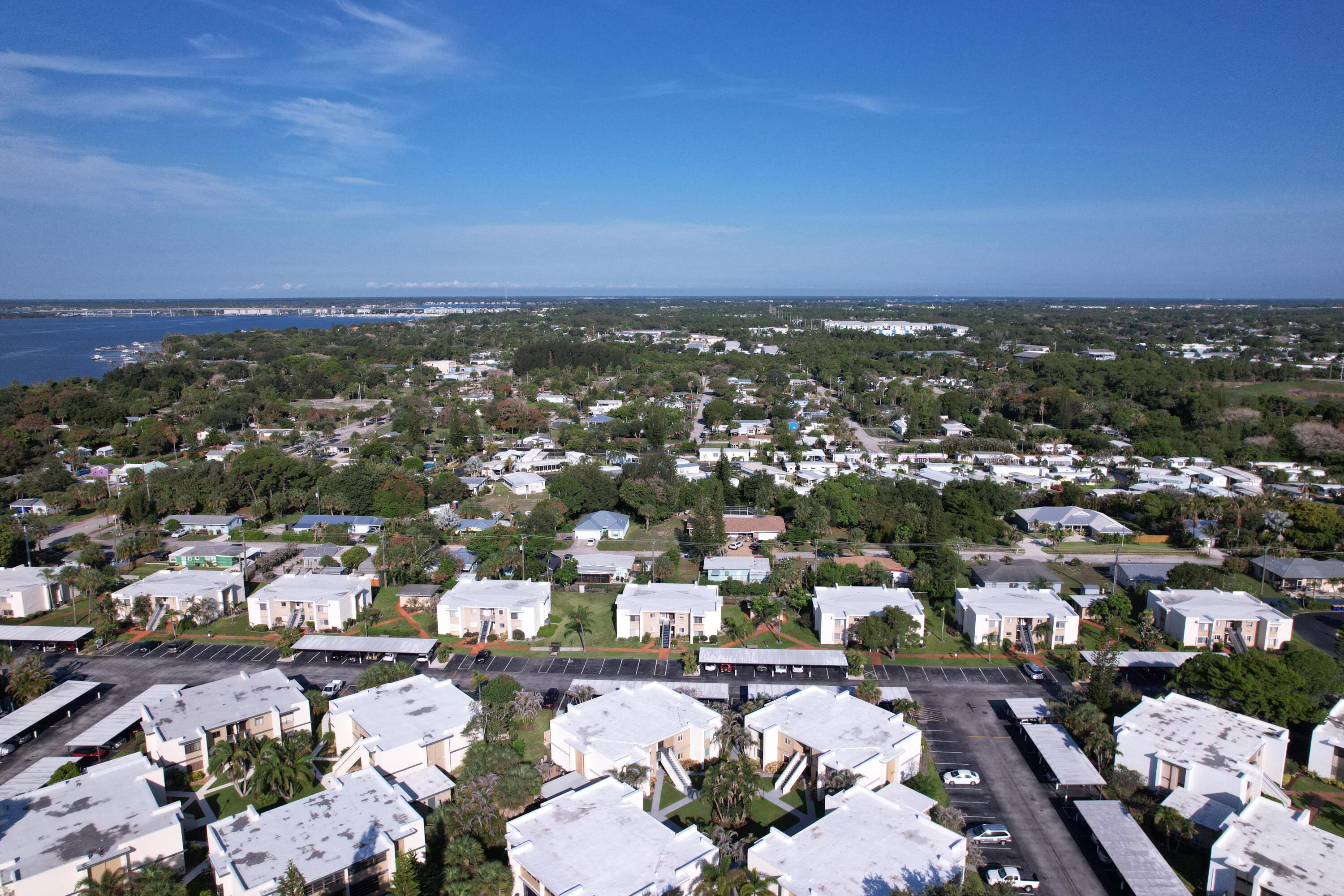 Ne 14th Ct, Jensen Beach, FL 34957