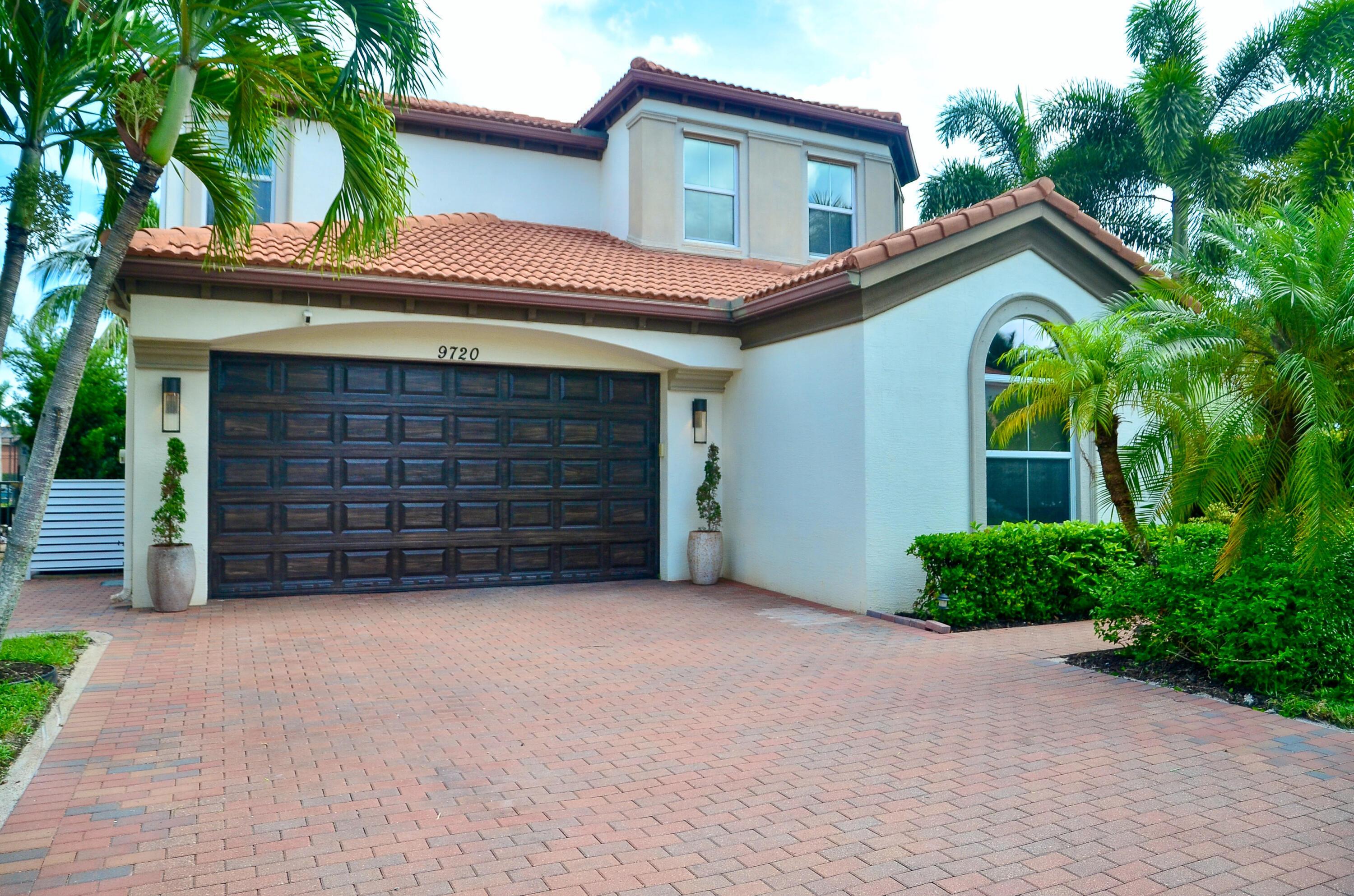 Phipps Ln, Wellington, FL 33414