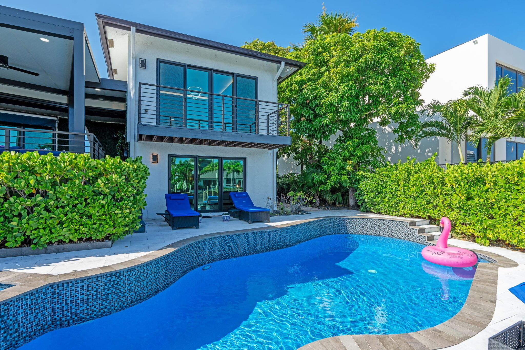 Ne 26th St, Fort Lauderdale, FL 33305