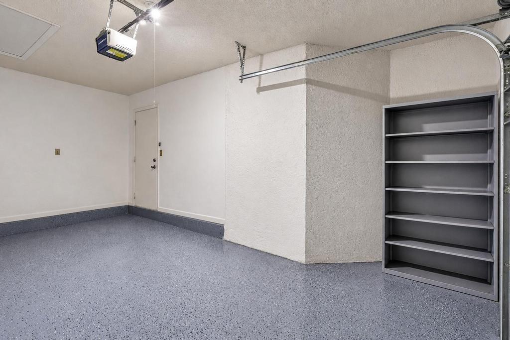 Nw 38th Pl, Sunrise, FL 33351