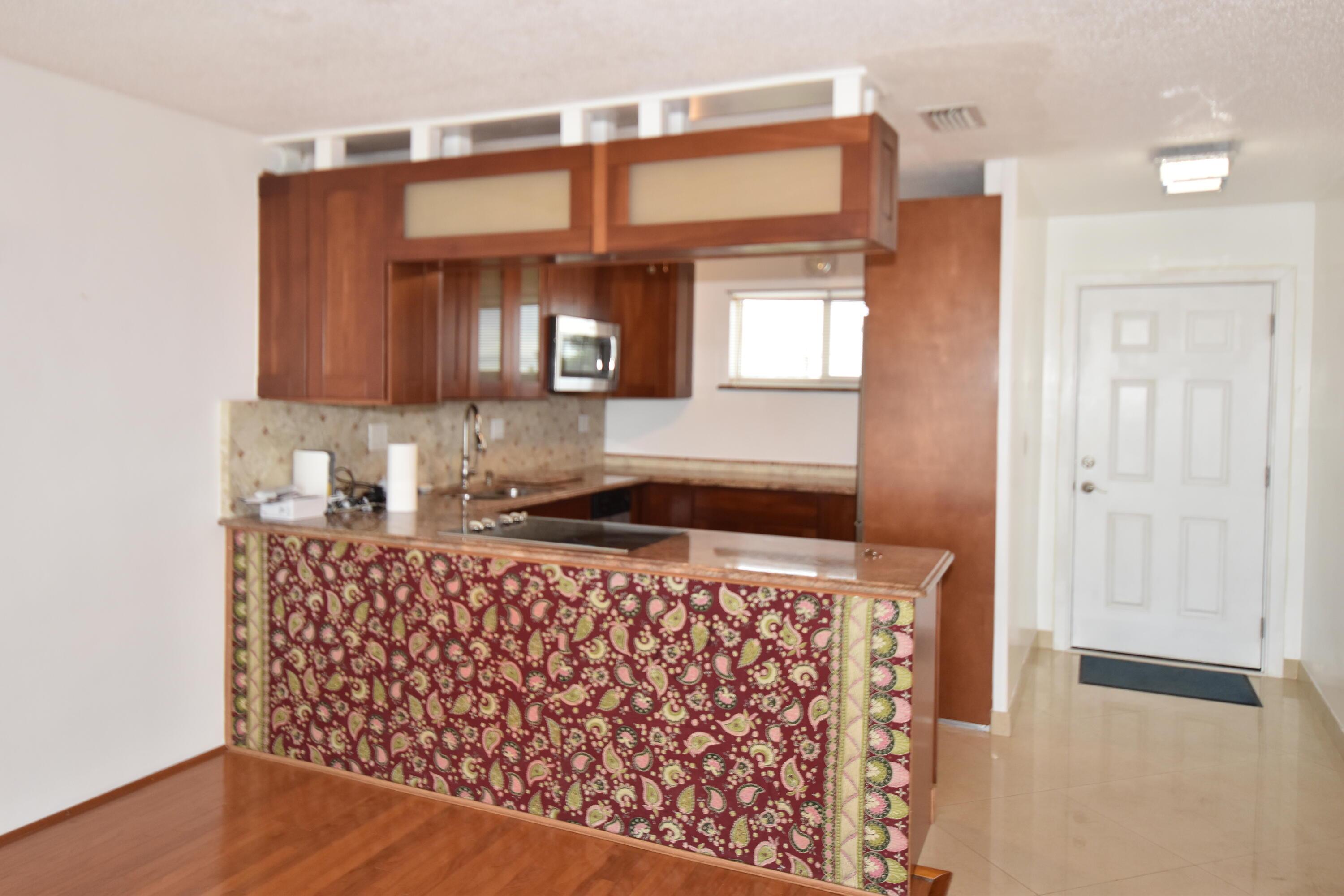 Garden Dr N, Lake Worth, FL 33461