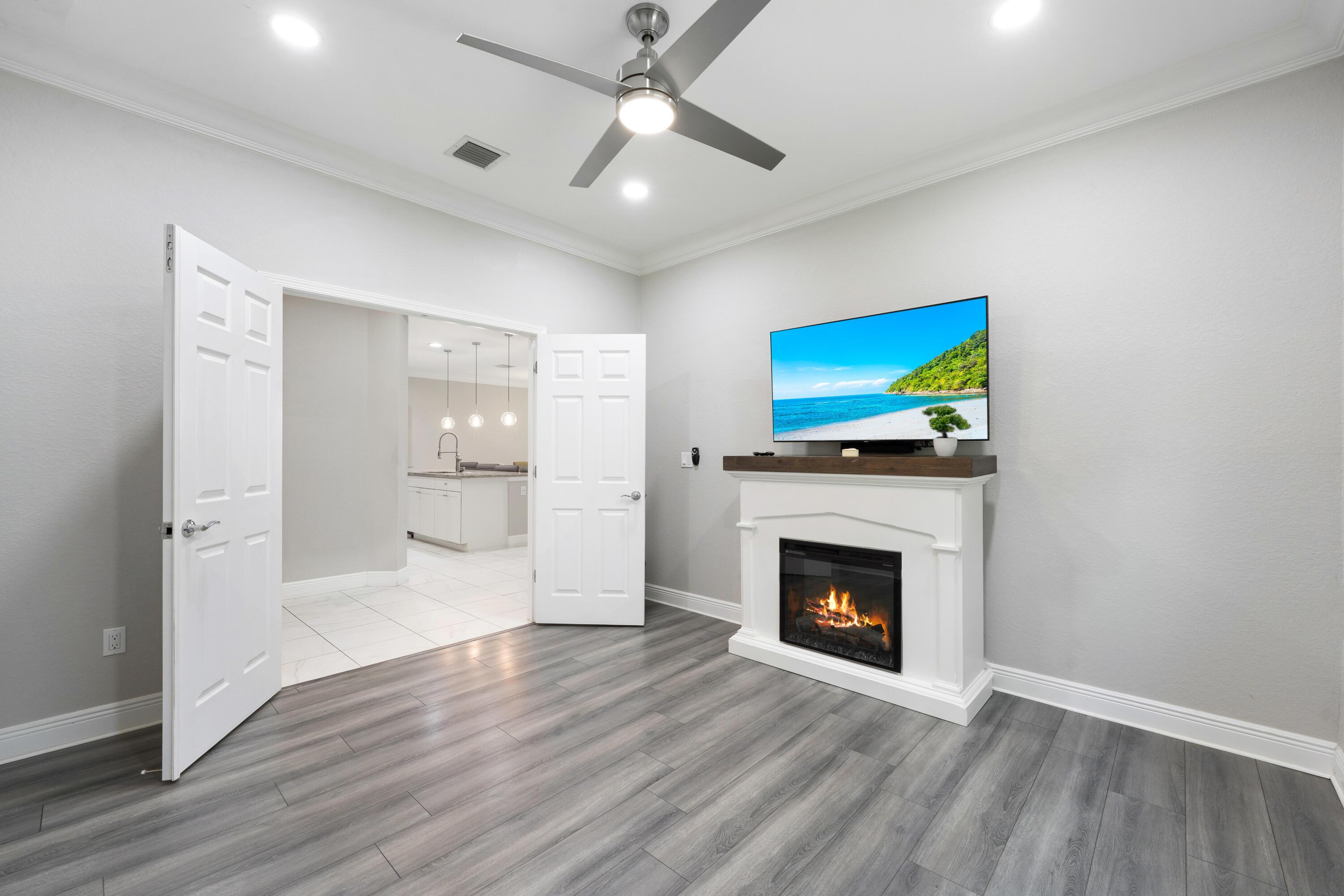 Nw Vivanco St, Port Saint Lucie, FL 34986