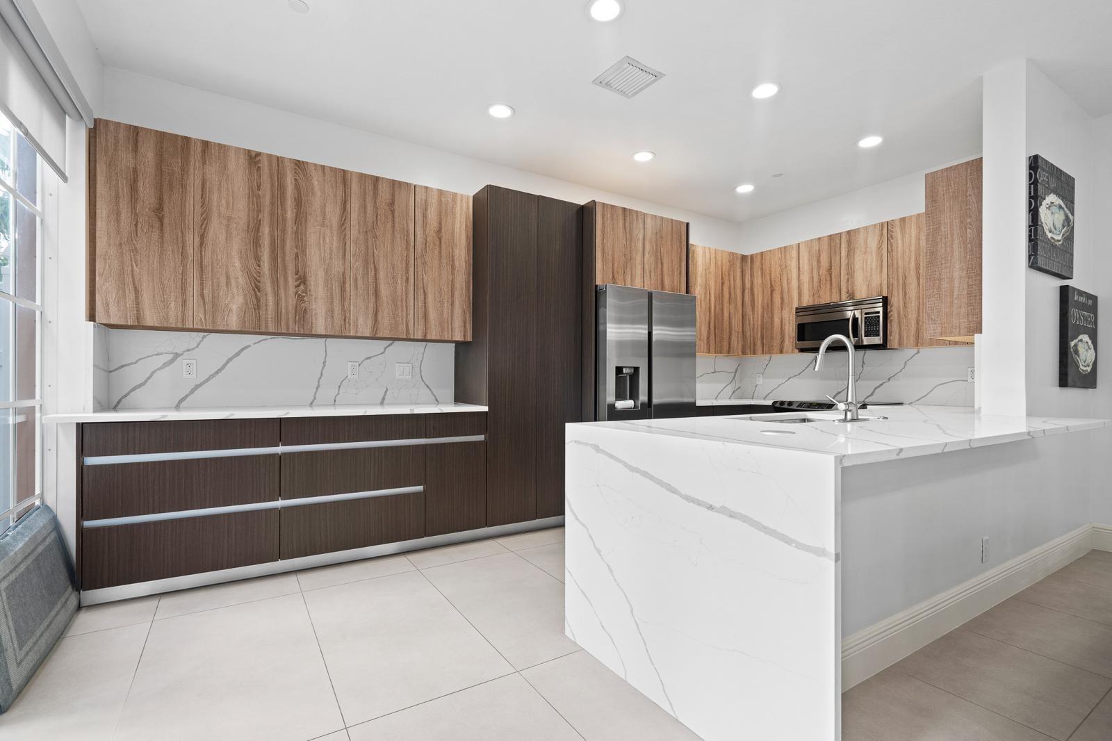 Ne 18th Ave, Fort Lauderdale, FL 33304