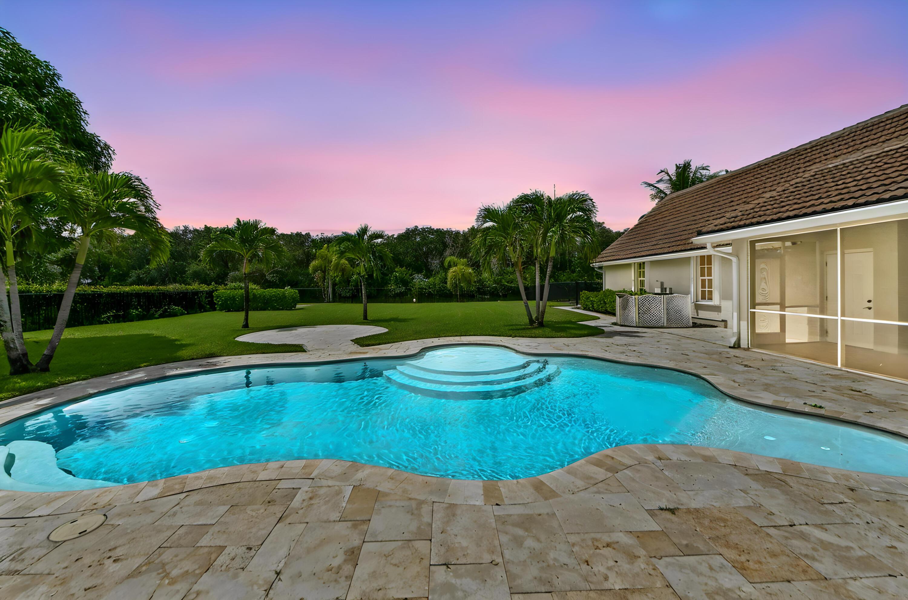 Lago Del Sol Dr, Lake Worth, FL 33449