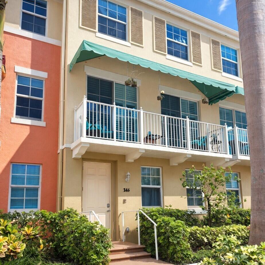 Moorings Dr, Lantana, FL 33462