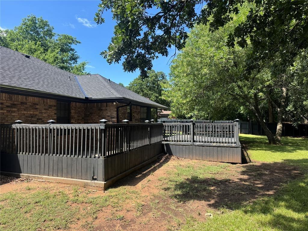 Whispering Oak Dr, Seminole, OK 74868