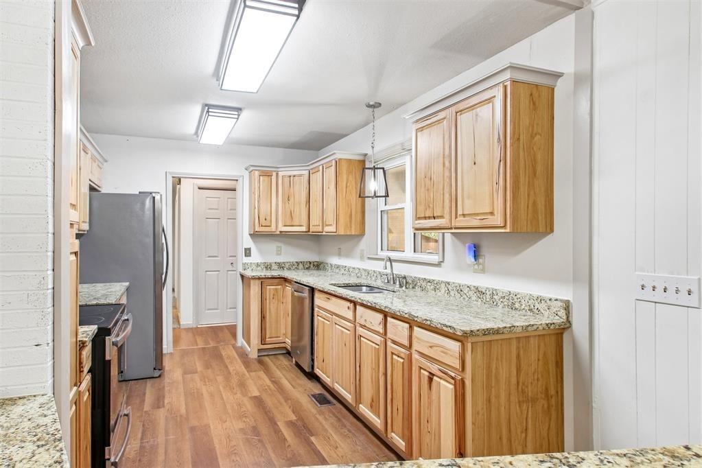 Diamond St, Holdenville, OK 74848