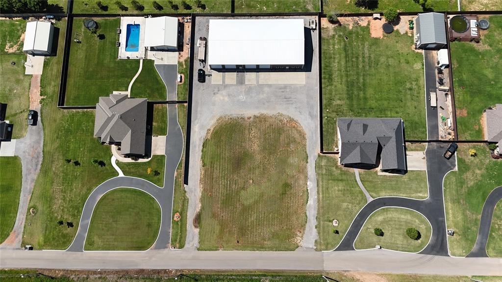 E 998 Rd, Weatherford, OK 73096