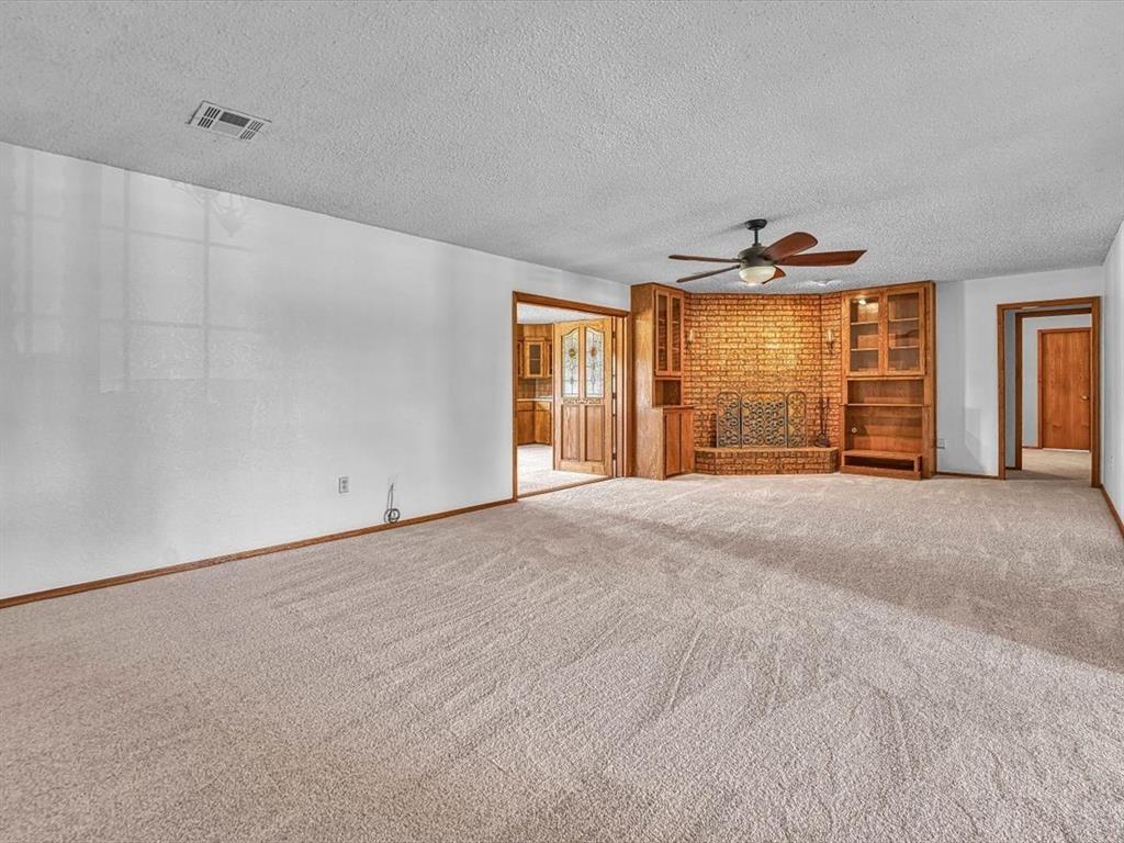 Sw Englewood Dr, Lawton, OK 73505