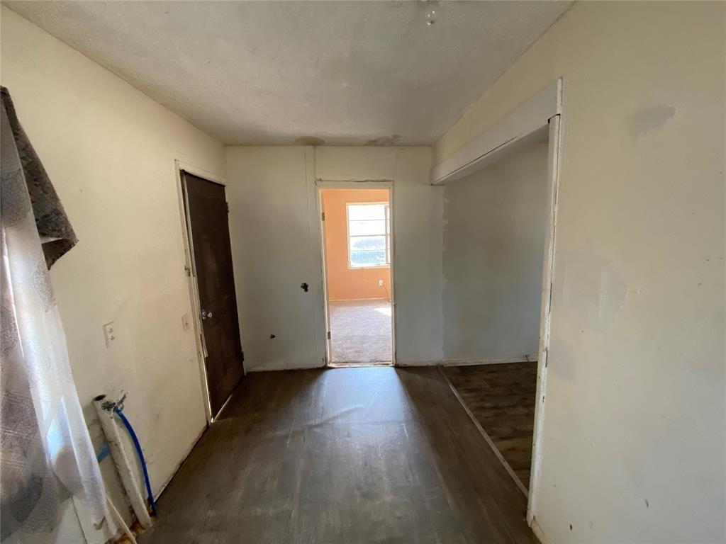E Broadway St, Okemah, OK 74859
