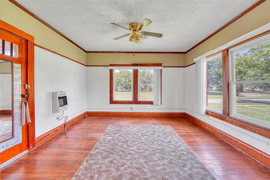 W Jefferson St, Mangum, OK 73554