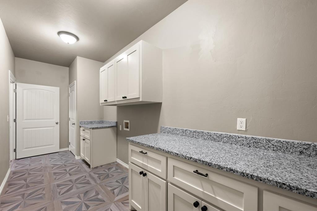Fairway Dr, Guthrie, OK 73044