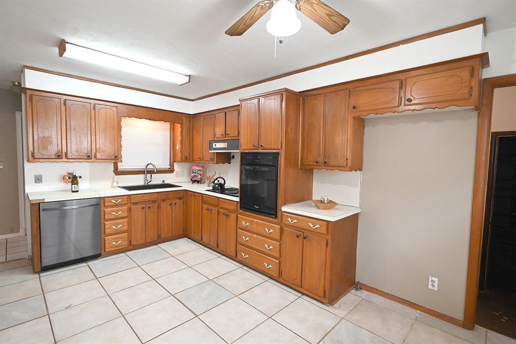 S Grandview St, Stillwater, OK 74074