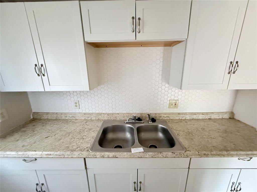 E Park Pl, Oklahoma City, OK 73117