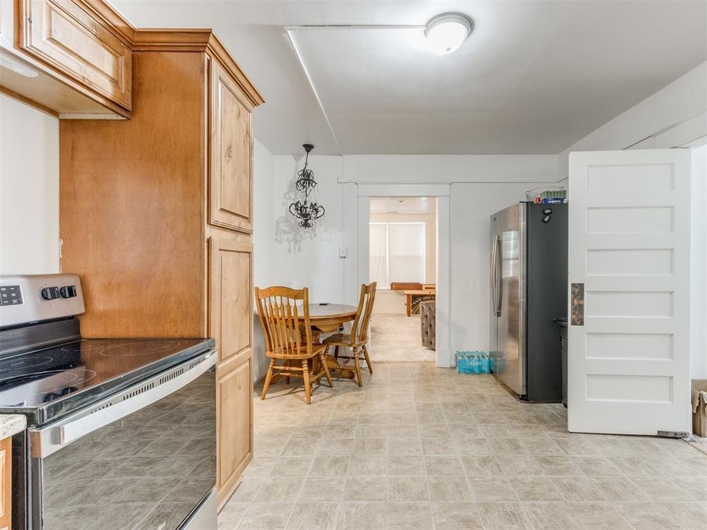 W Vilas Ave, Guthrie, OK 73044
