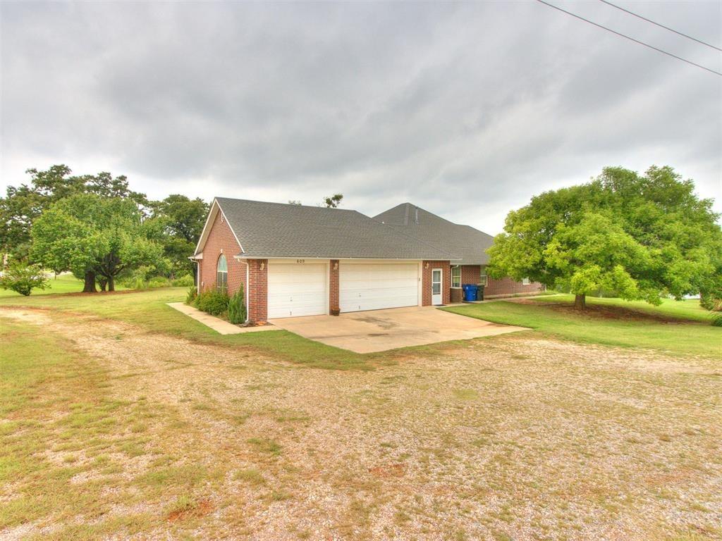 S County Line Ave, Blanchard, OK 73010