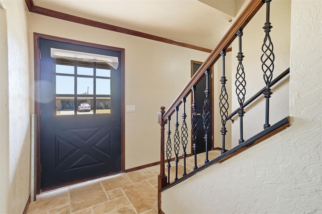 Crestview Dr, Cordell, OK 73632