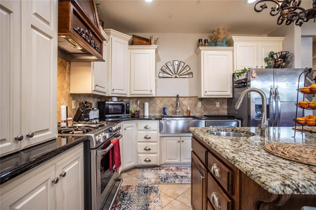 Stratta Dr, Weatherford, OK 73096