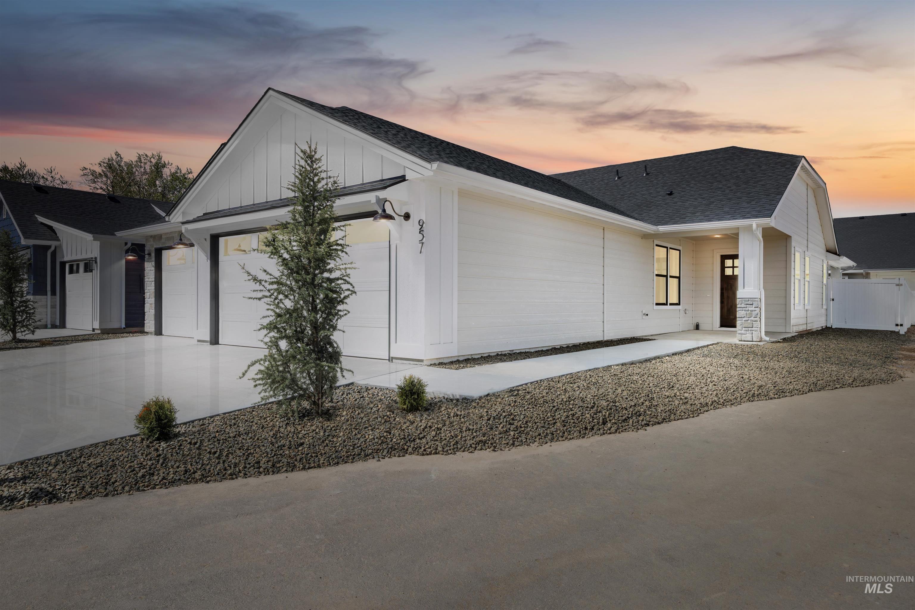 S Almond St, Nampa, ID 83686