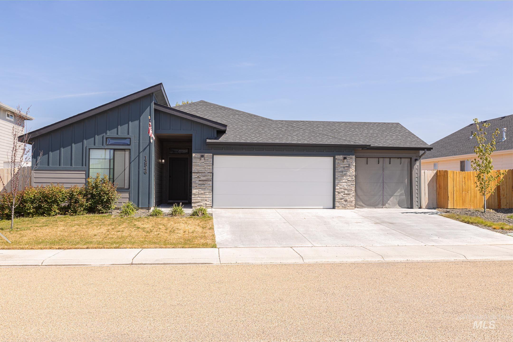 Nisene Dr, Caldwell, ID 83607