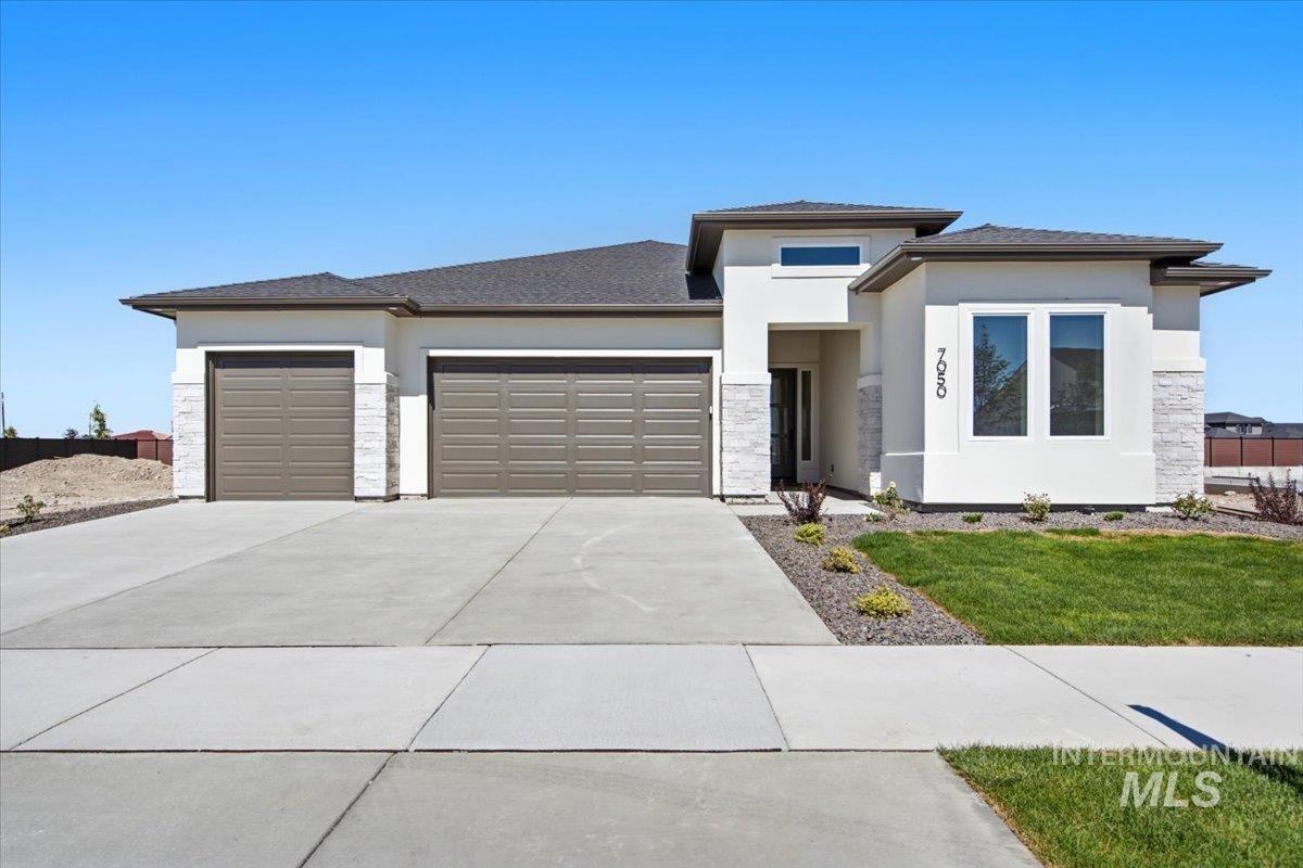 W Tolland St, Eagle, ID 83616