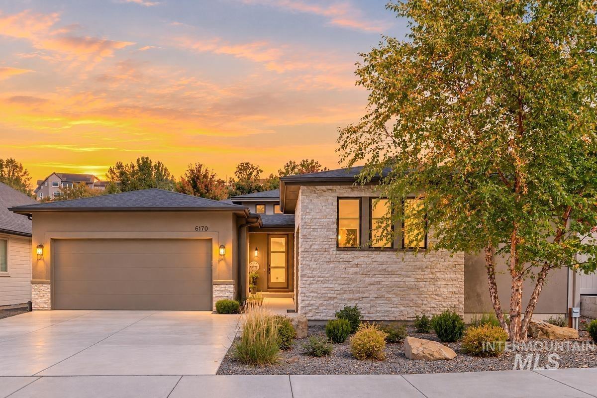 W Ina Dr, Boise, ID 83703