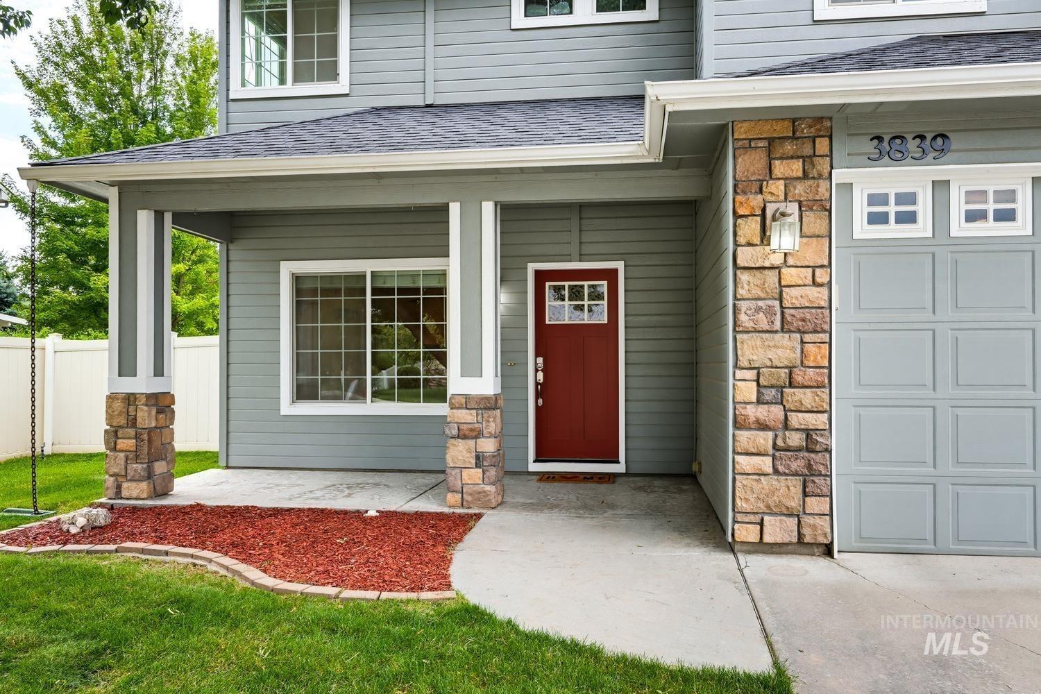 N Cool River Way, Meridian, ID 83646