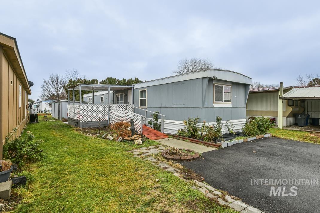 W Flamingo Ave, Nampa, ID 83651