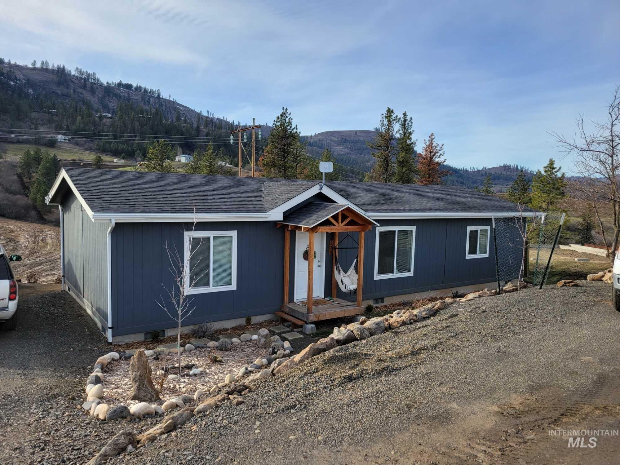 Crest, Kamiah, ID 83536