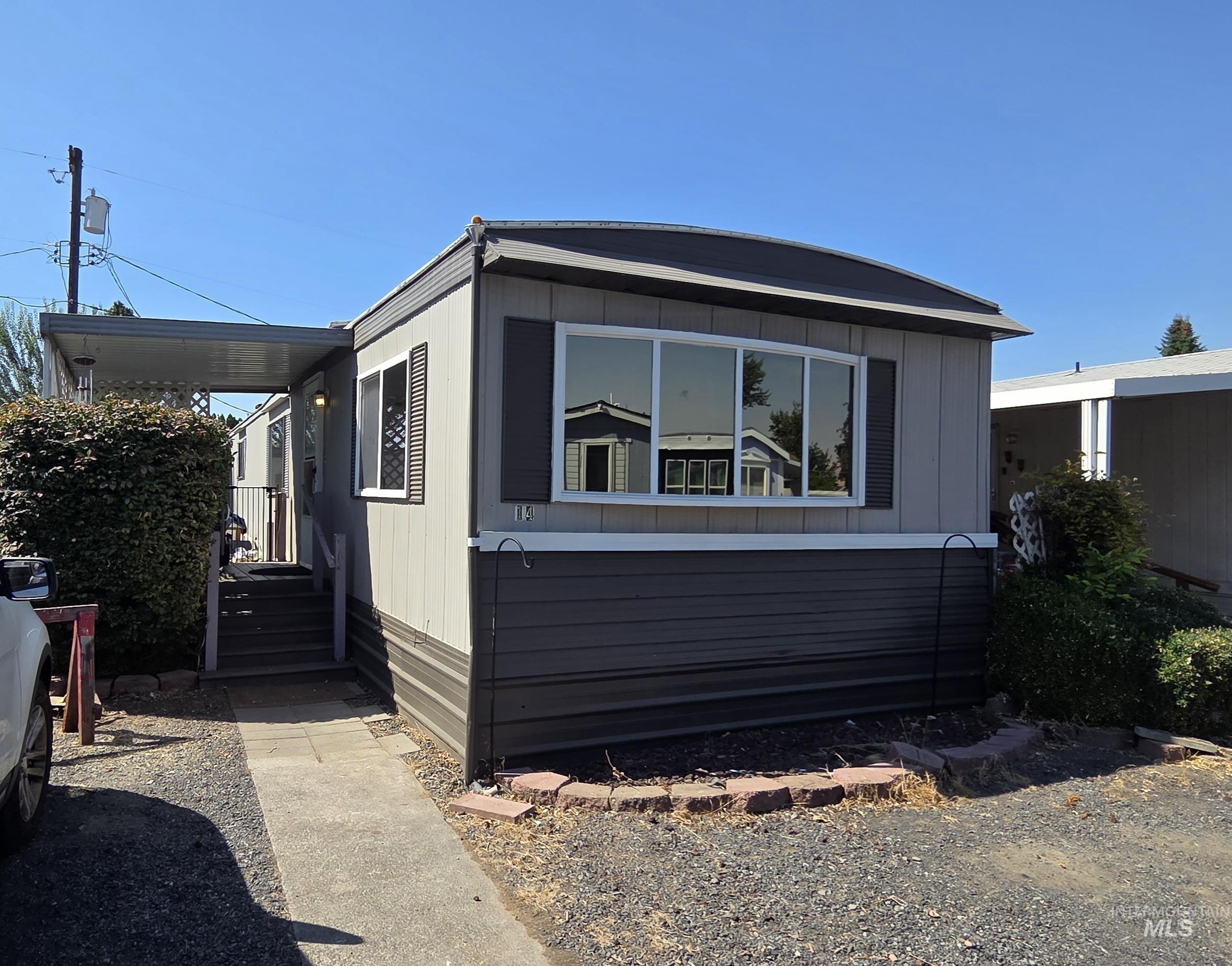 Vista Ave, Lewiston, ID 83501