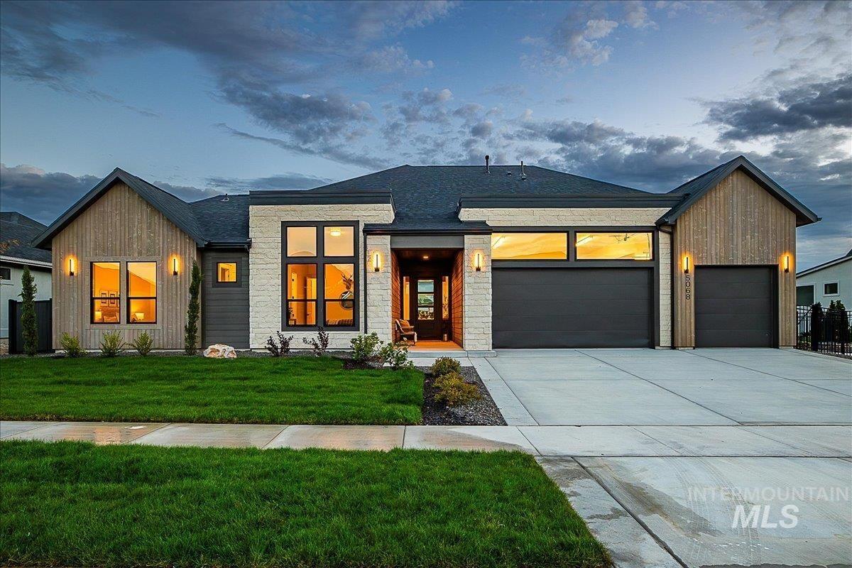 W Braveheart St, Eagle, ID 83616